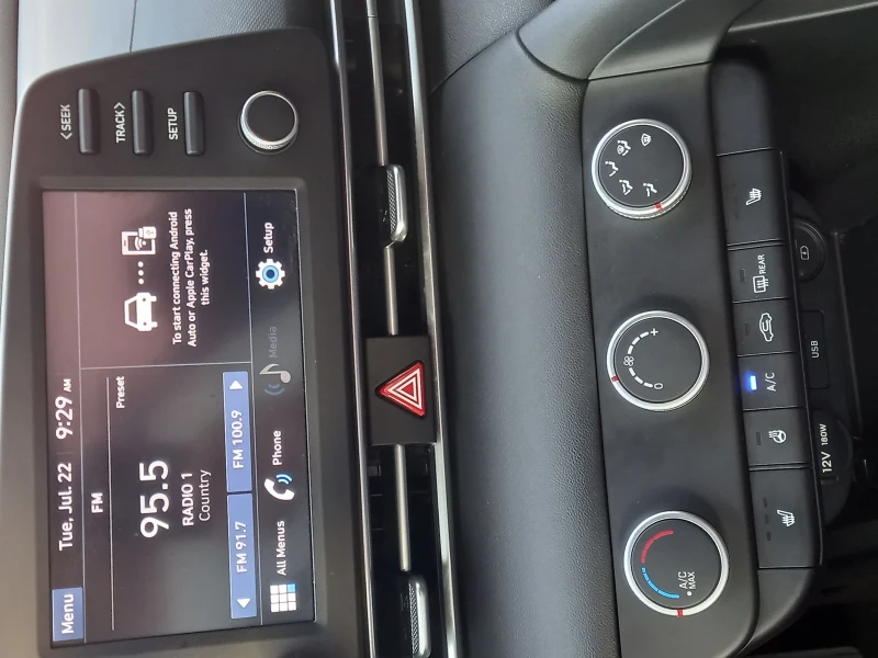 Hyundai Elantra, снимка 15 - Автомобили и джипове - 52228563