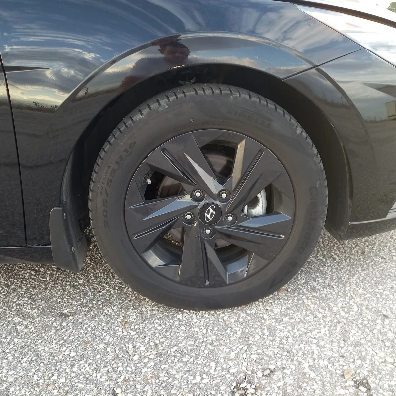 Hyundai Elantra, снимка 4 - Автомобили и джипове - 52228563