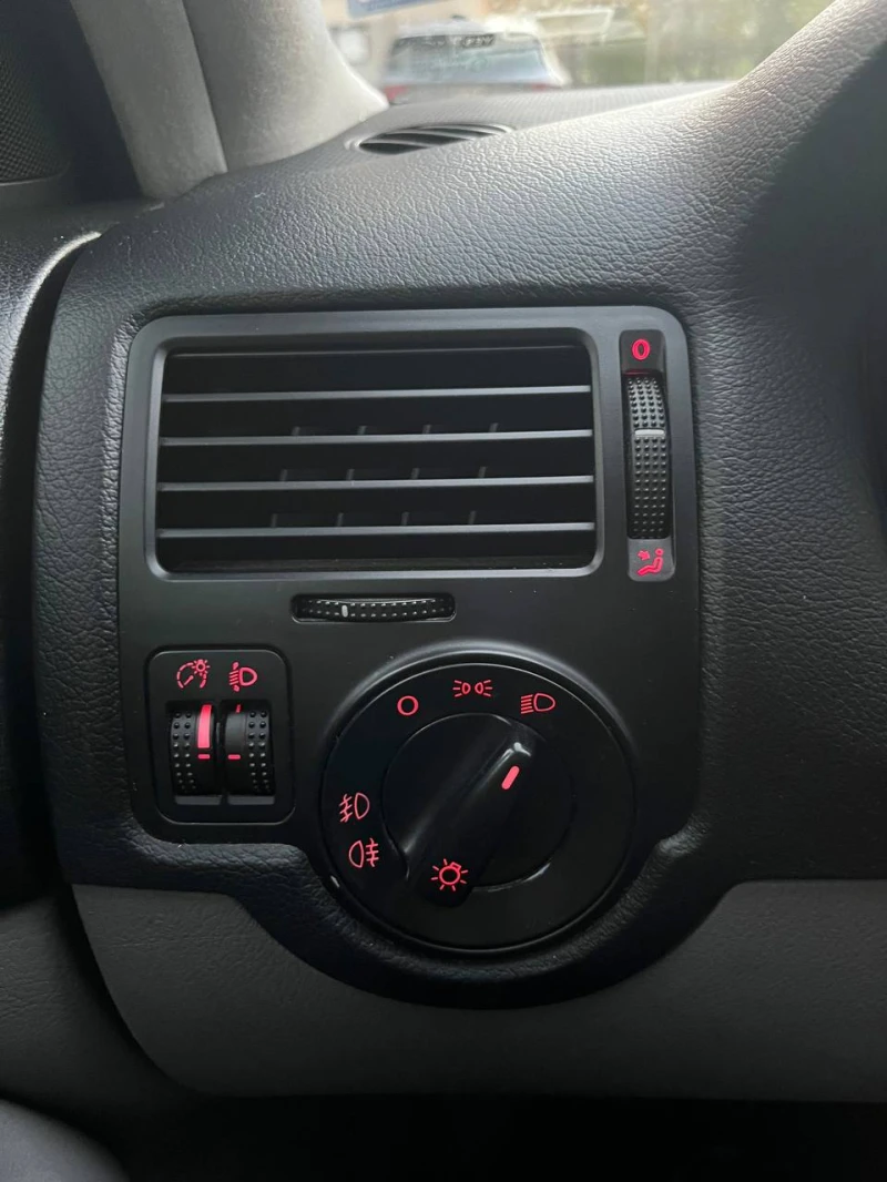 VW Bora, снимка 10 - Автомобили и джипове - 52415531