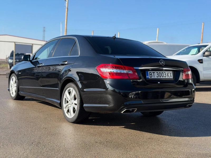 Mercedes-Benz E 220 AMG NAVI FULL, снимка 4 - Автомобили и джипове - 53263091