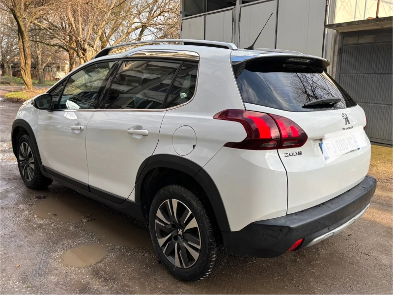 Peugeot 2008 Allure Premium Crossover 110к.с.Evro 6, снимка 4 - Автомобили и джипове - 53432473