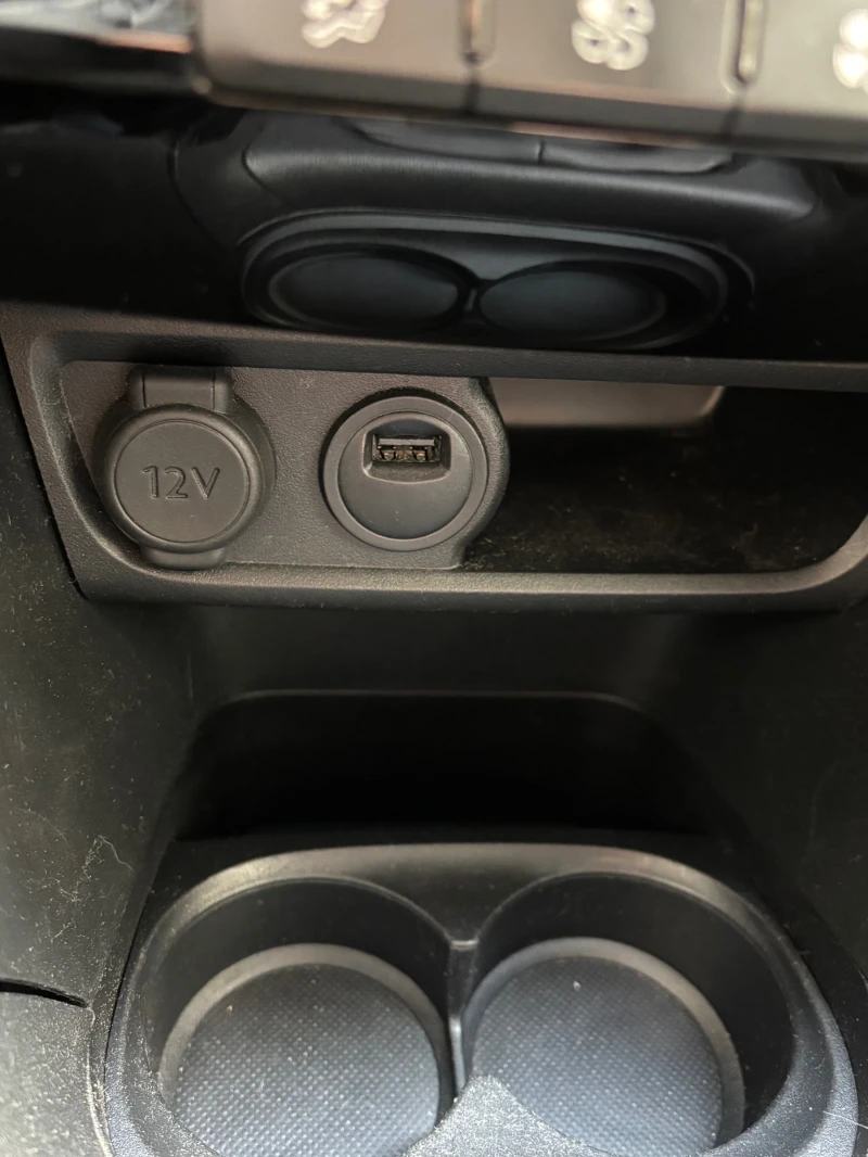 Peugeot 2008 Allure Premium Crossover Evro 6, снимка 15 - Автомобили и джипове - 53432473