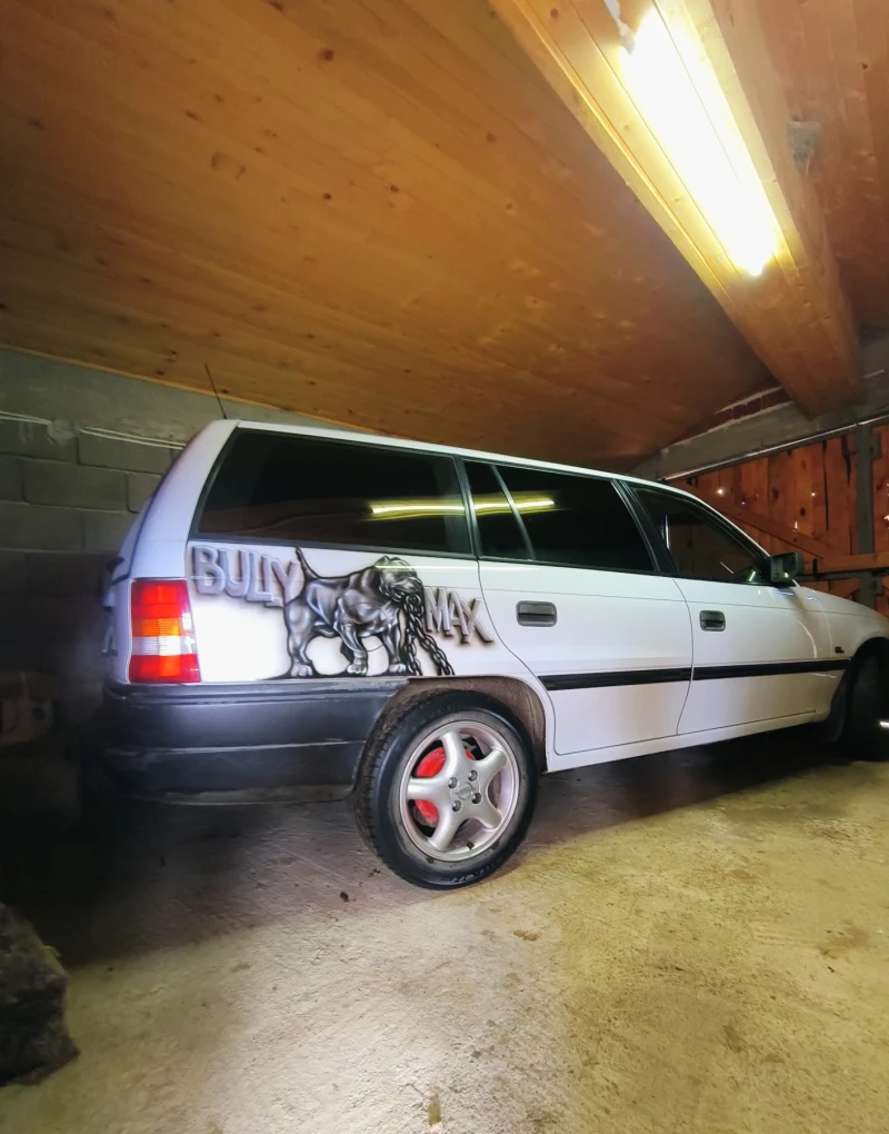 Opel Astra, снимка 5 - Автомобили и джипове - 53457316