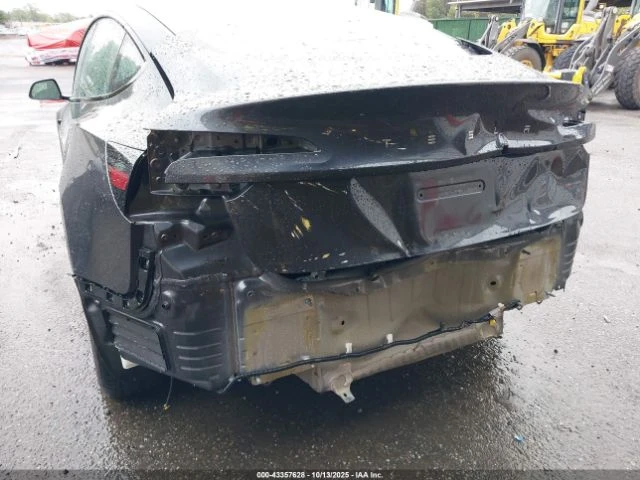 Tesla Model 3 LONG RANGE REAR-WHEEL DRIVE - изображение 6