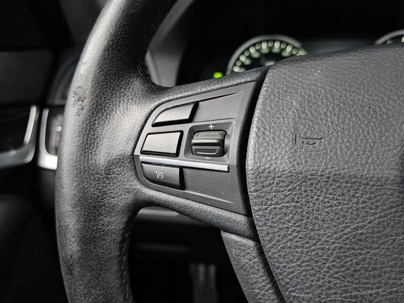 BMW 520, снимка 15 - Автомобили и джипове - 53706595