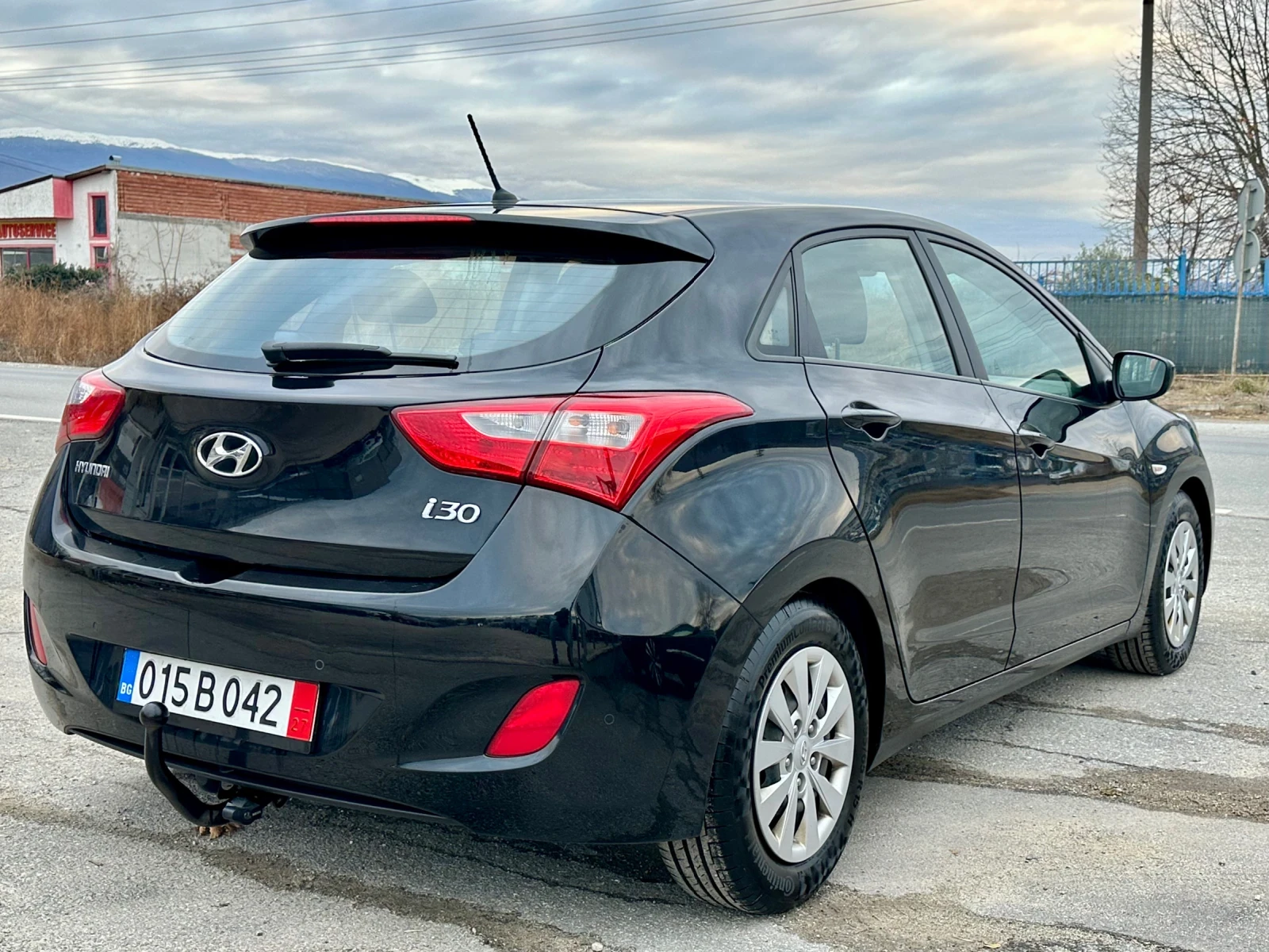 Hyundai I30 1.6CRDI EURO 6 - изображение 4