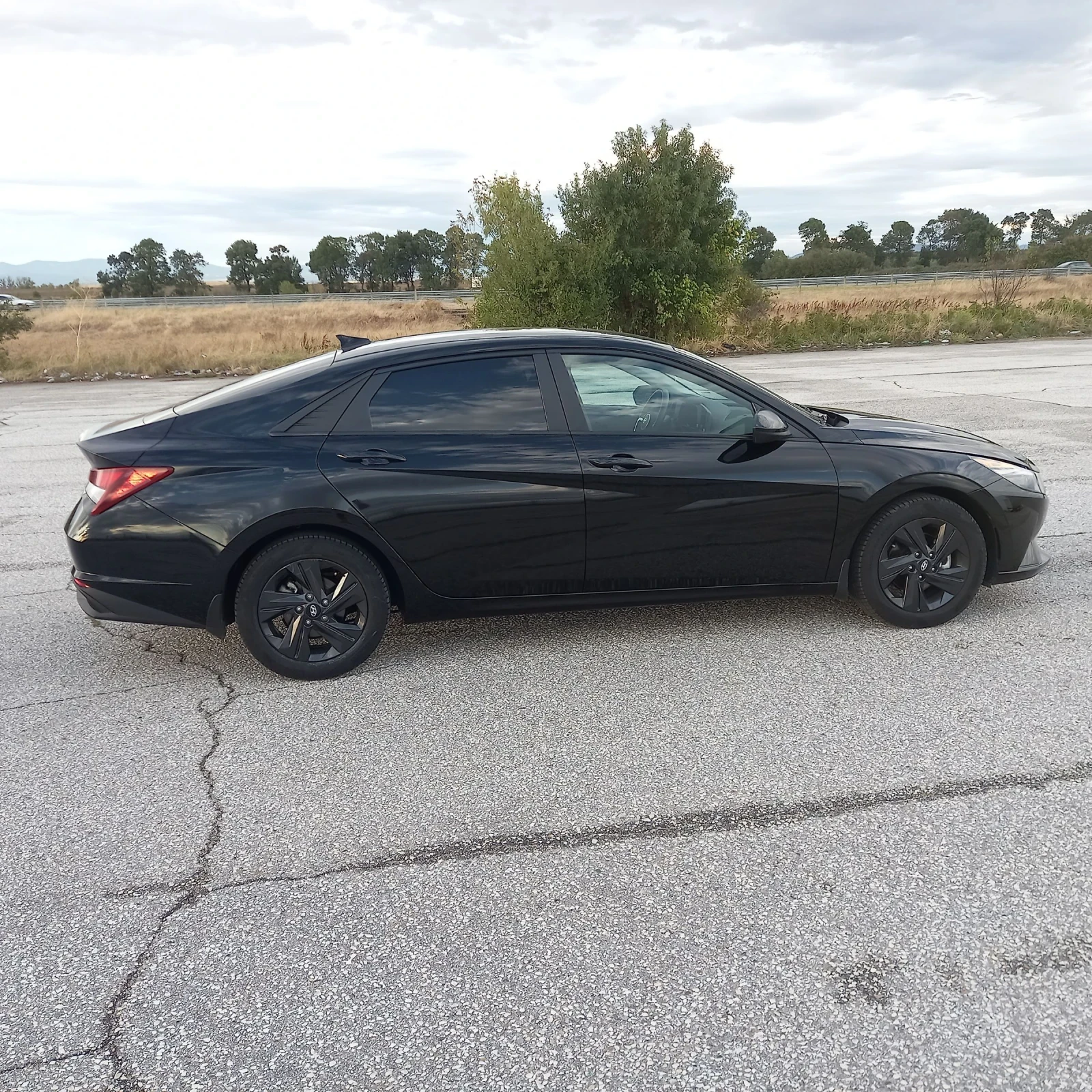Hyundai Elantra  - изображение 5