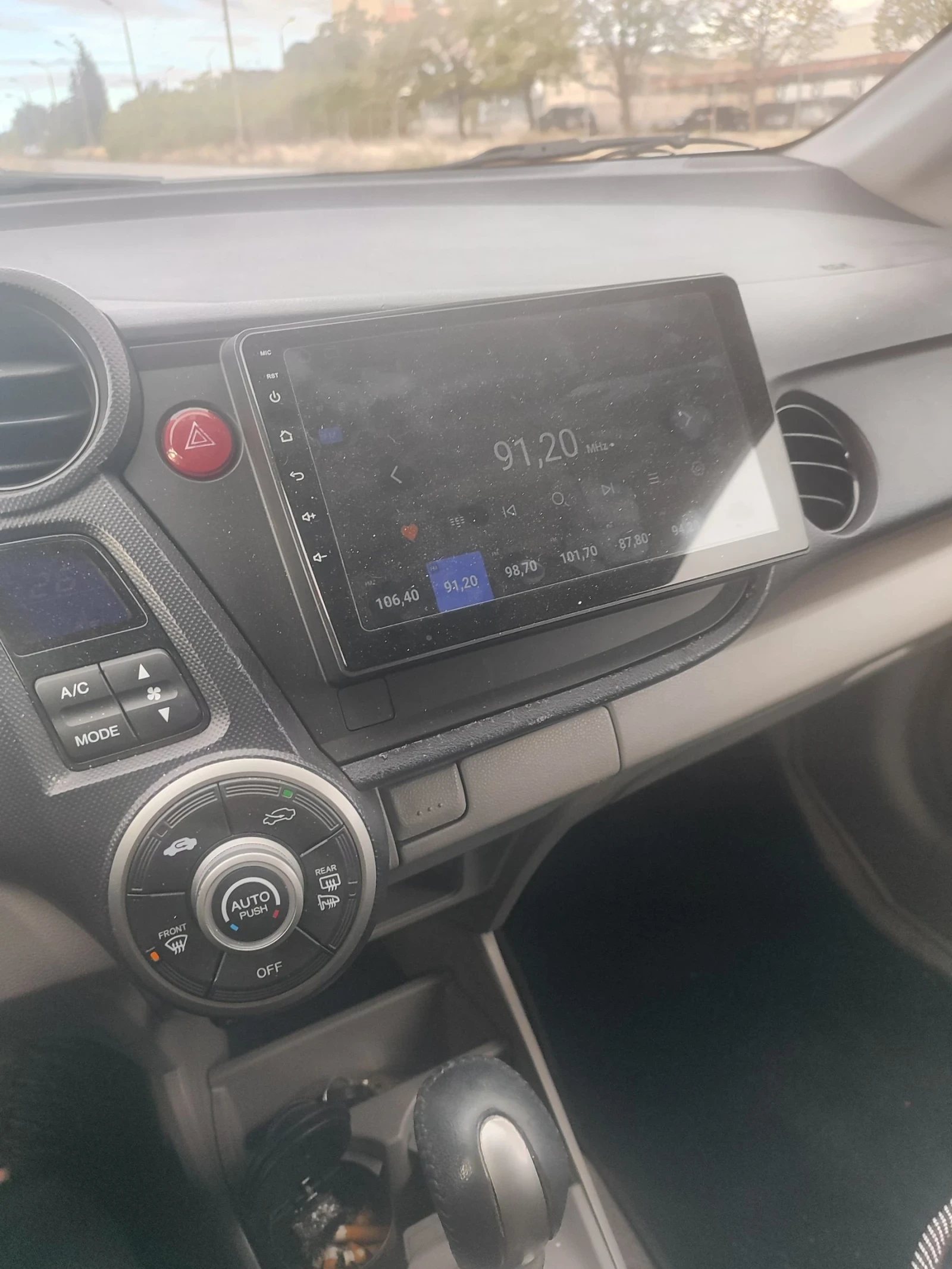 Honda Insight Хибриден  - изображение 5