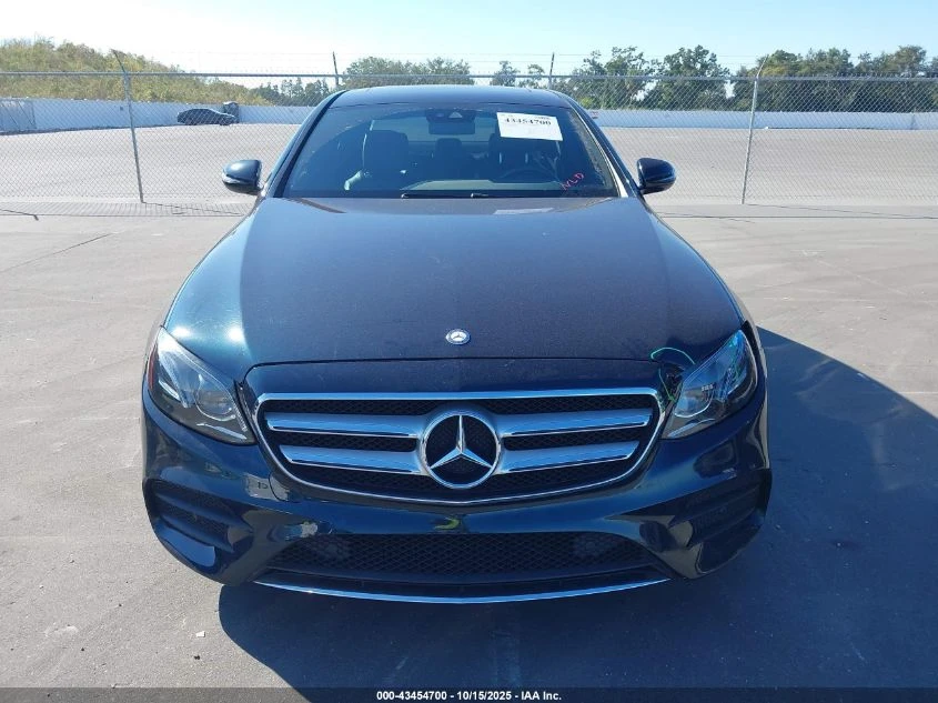 Mercedes-Benz E 300 2.0L I-4 DI, DOHC, VVT, TURBO, 241HP All Wheel - изображение 4