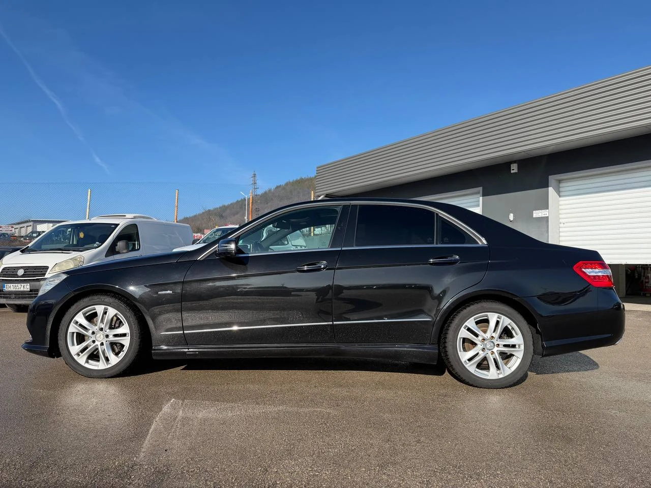 Mercedes-Benz E 220 AMG NAVI FULL - изображение 8