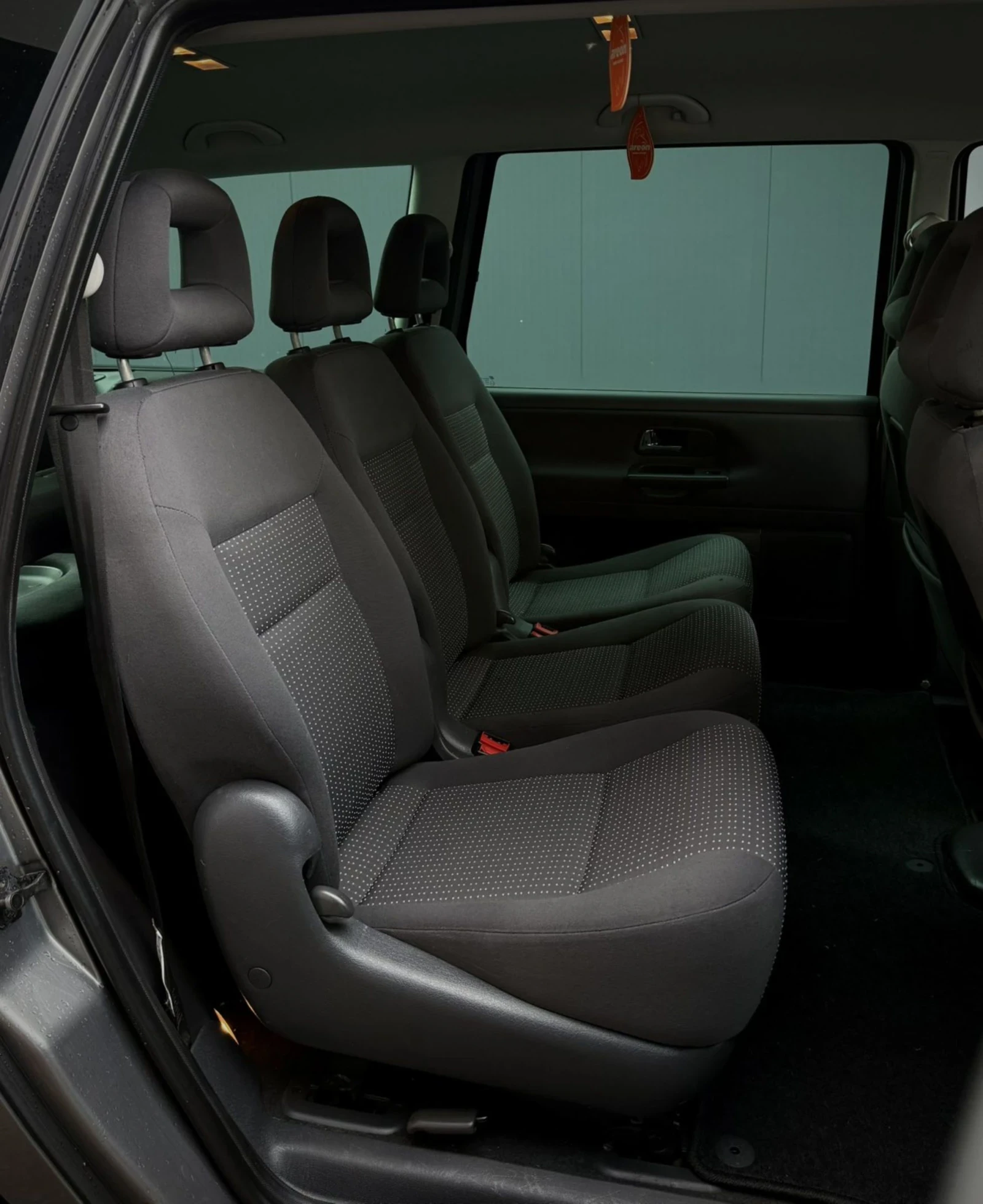 Seat Alhambra 1.8T - изображение 7