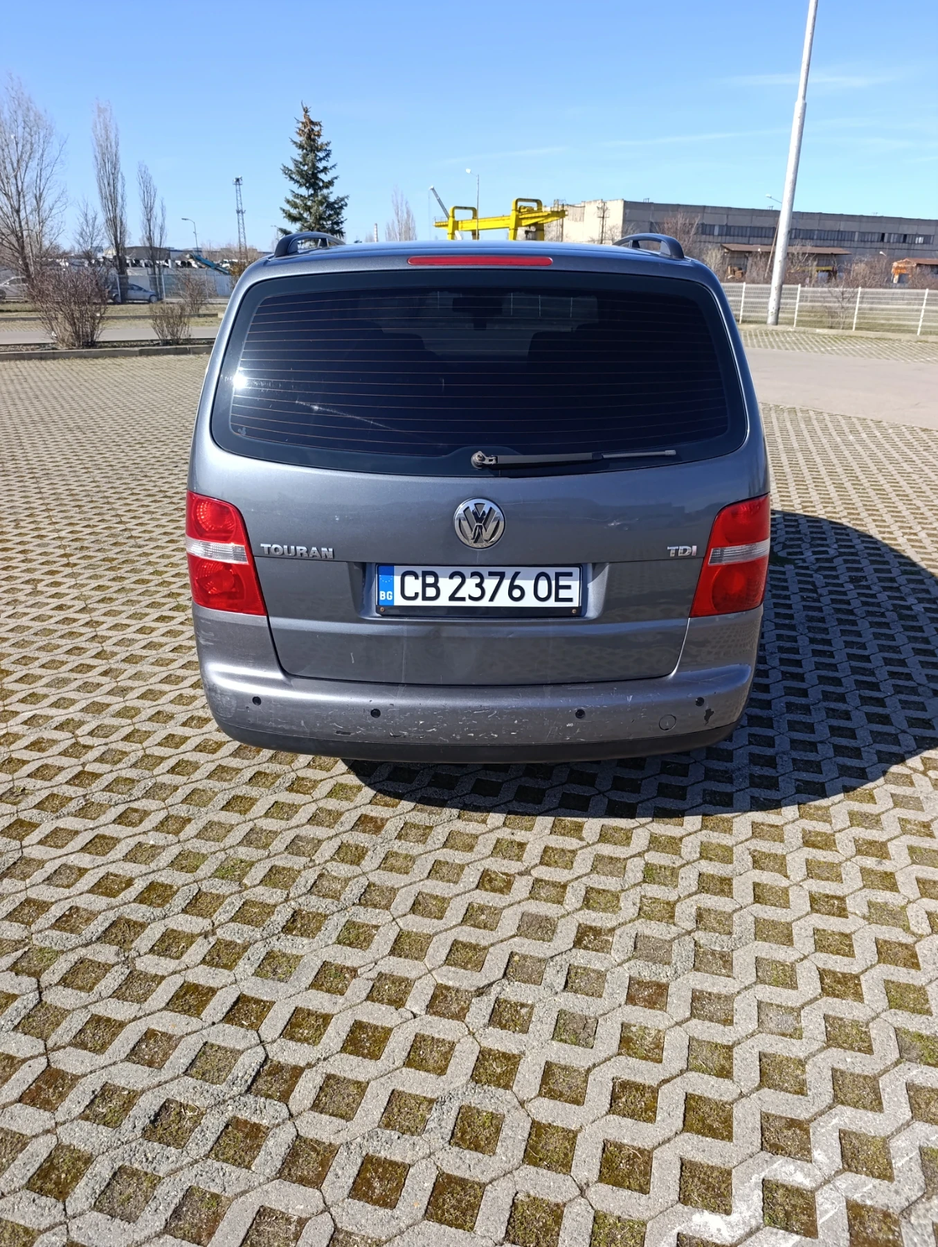 VW Touran, снимка 4 - Автомобили и джипове - 53805213