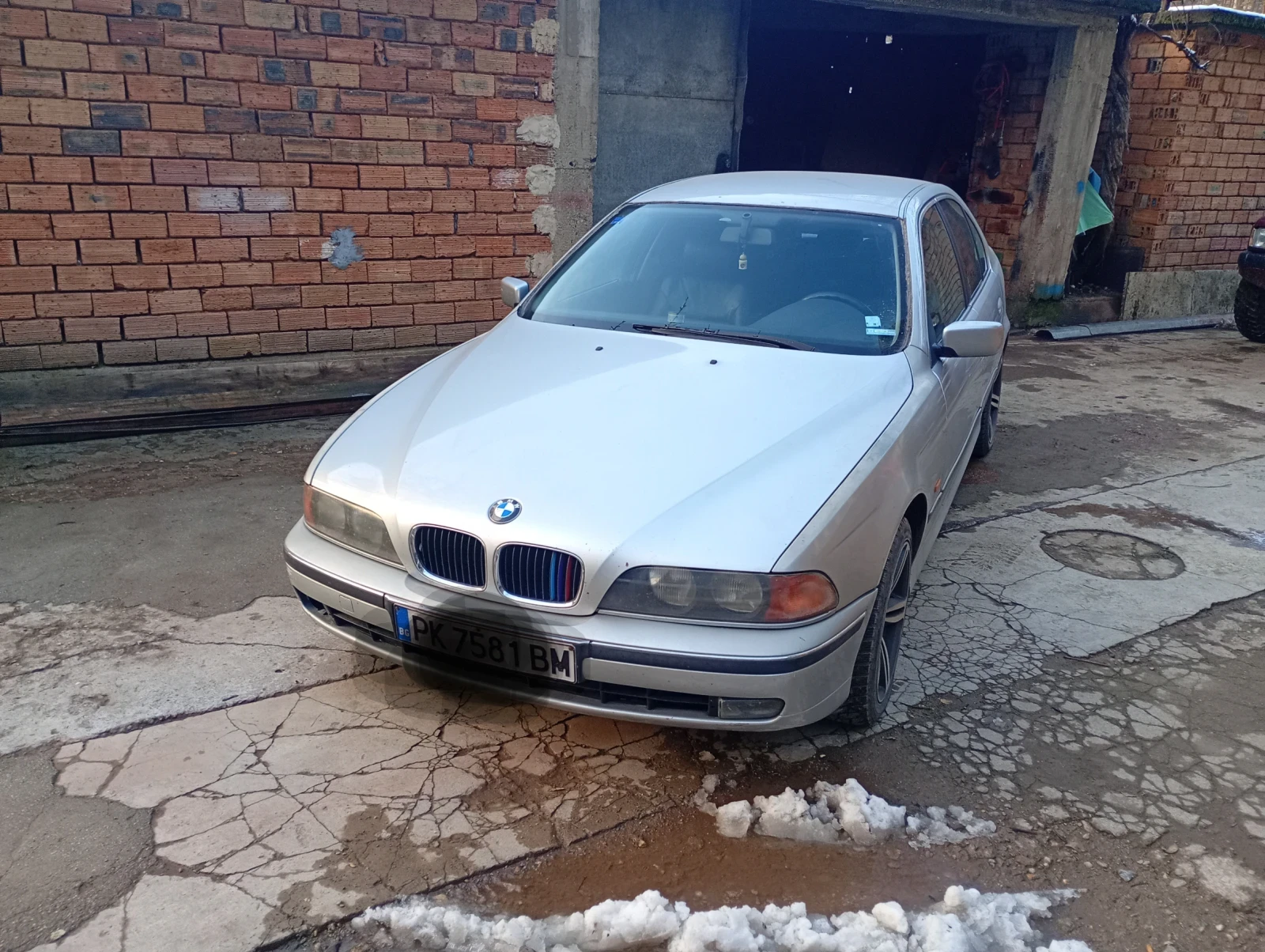 BMW 525, снимка 4 - Автомобили и джипове - 53798186