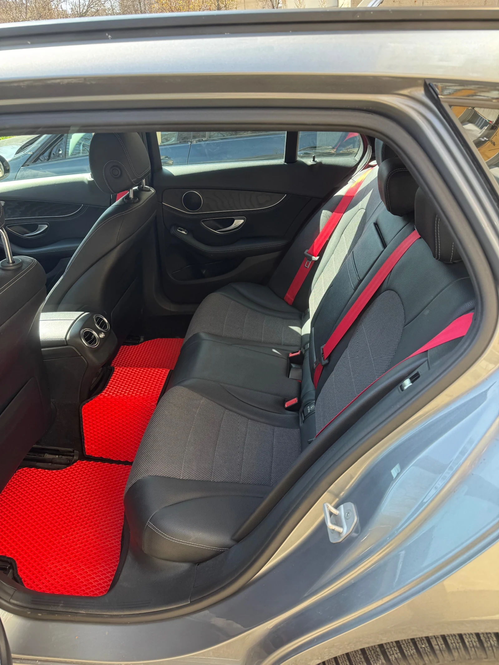 Mercedes-Benz C 250, снимка 12 - Автомобили и джипове - 53850013