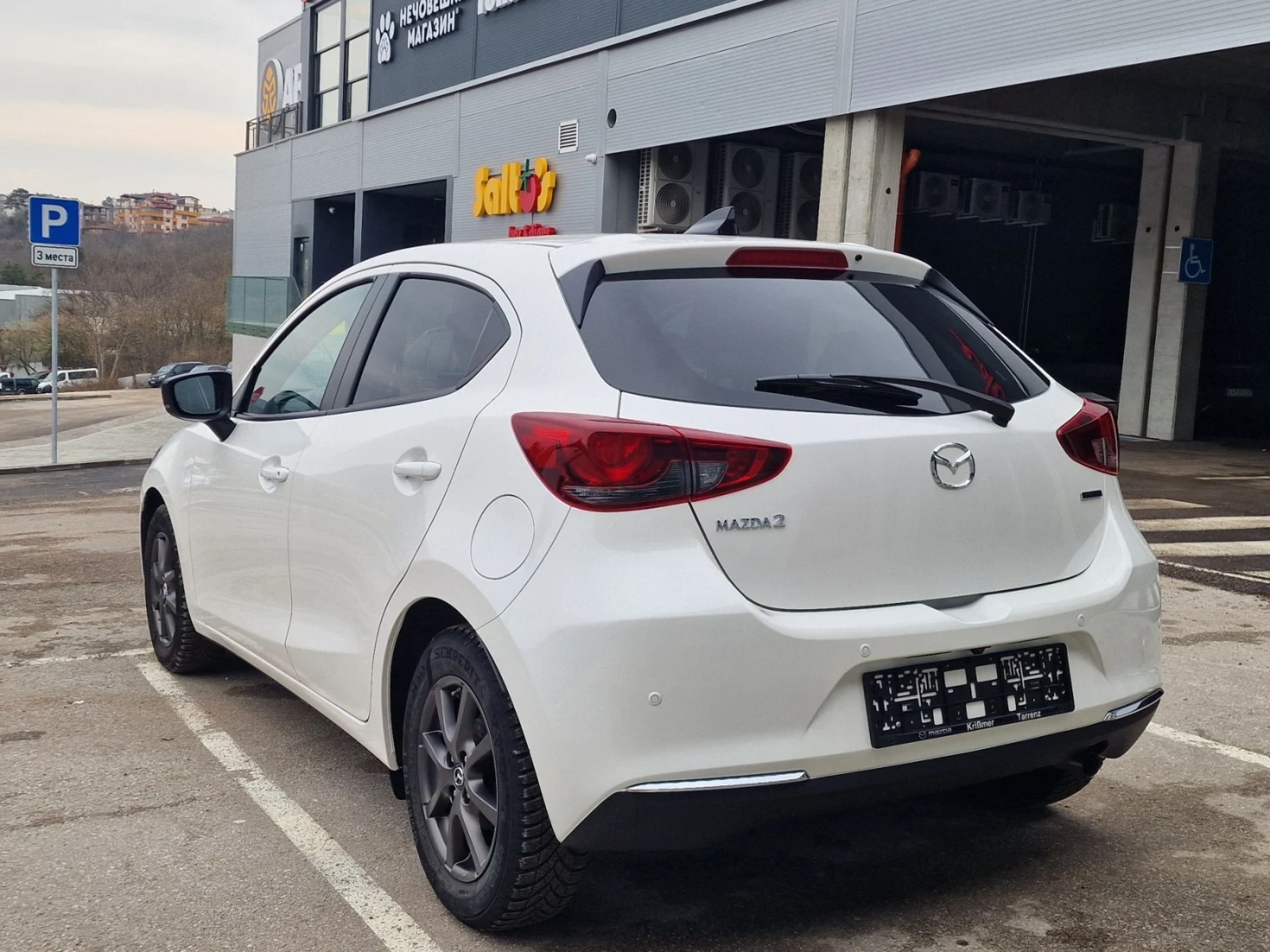 Mazda 2 1.5i, Homura , 34.000КМ, снимка 7 - Автомобили и джипове - 54009235