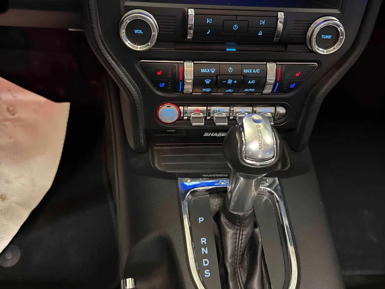 Ford Mustang GT Premium| ПОДГРЕВИ| ОБДУХВАНЕ| CARFAX, снимка 14 - Автомобили и джипове - 54010203