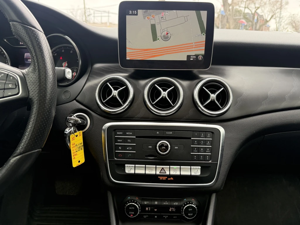 Mercedes-Benz CLA CLA250 l AMG l 2.0L l 4Cyl l BSM l 4-Matic l, снимка 13 - Автомобили и джипове - 54080721