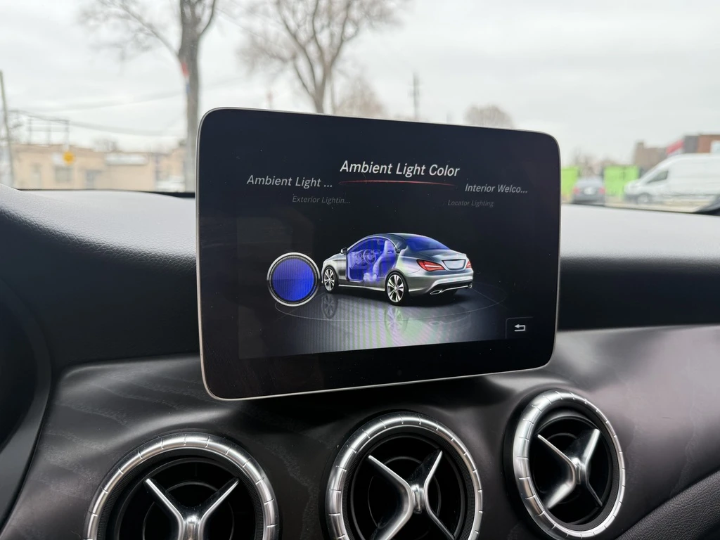 Mercedes-Benz CLA CLA250 l AMG l 2.0L l 4Cyl l BSM l 4-Matic l, снимка 14 - Автомобили и джипове - 54080721