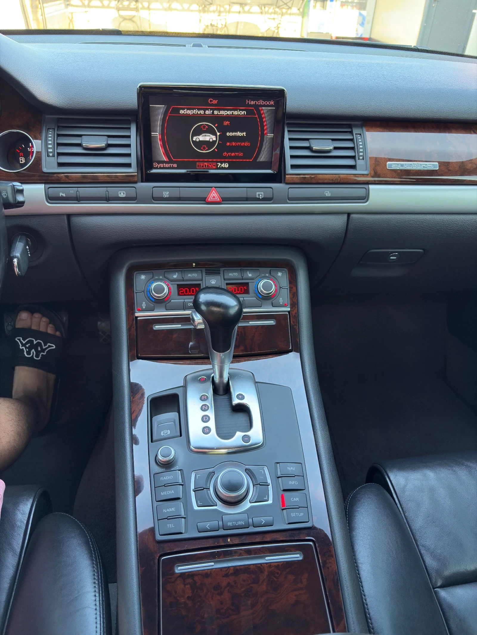 Audi A8 3.0Tdi Face TOP Сменени вериги/Обслужена, снимка 11 - Автомобили и джипове - 54827394