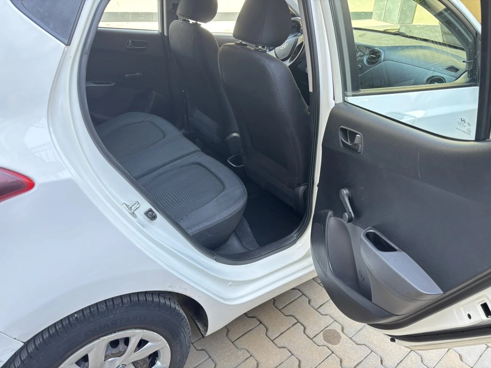 Hyundai I10 1.0 MPI - Classic, снимка 12 - Автомобили и джипове - 54357271