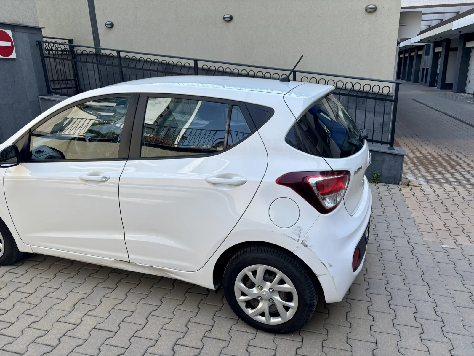 Hyundai I10 1.0 MPI - Classic, снимка 4 - Автомобили и джипове - 54357271