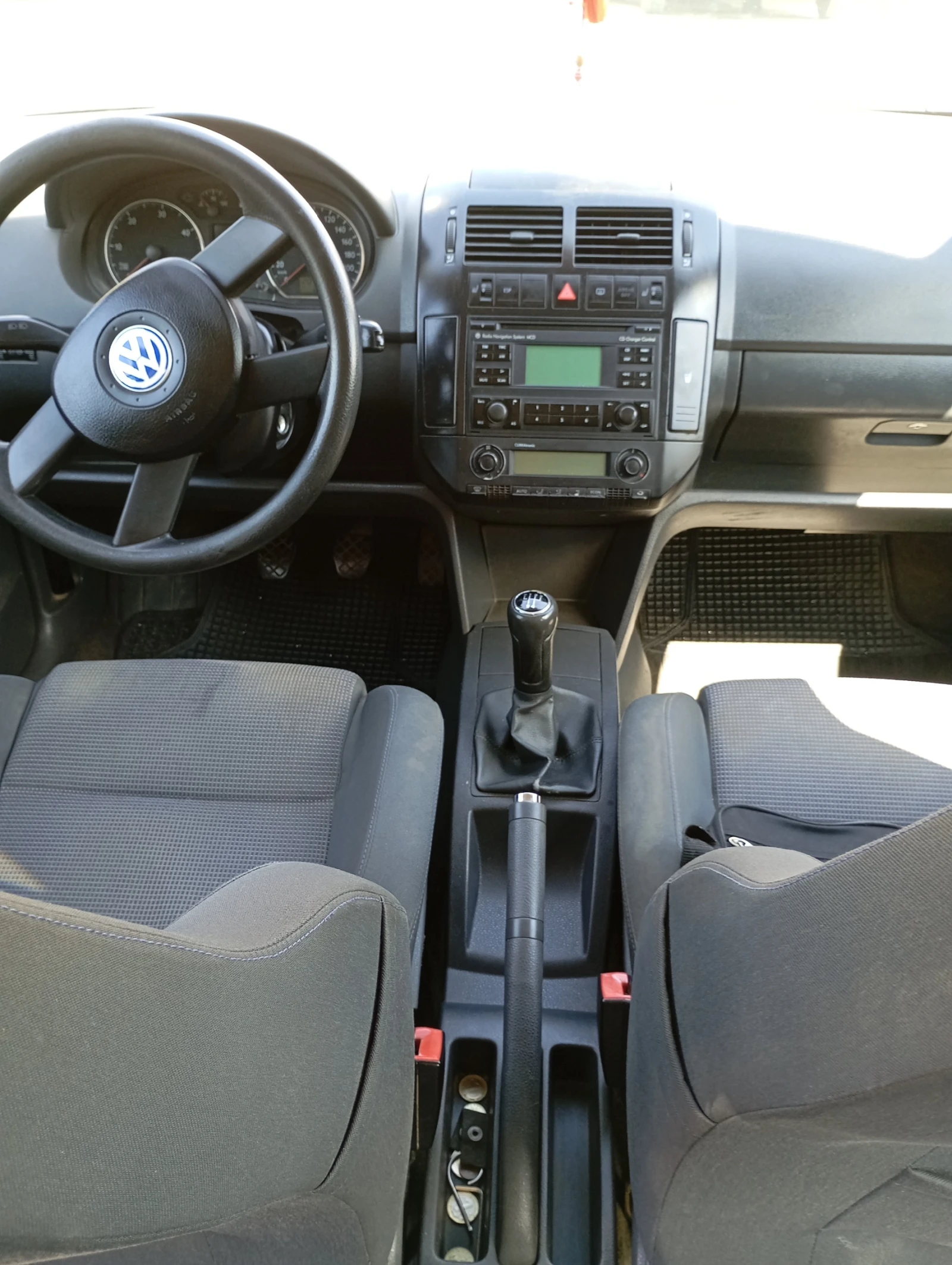 VW Polo 1.9TDi 101kc, снимка 12 - Автомобили и джипове - 54567467