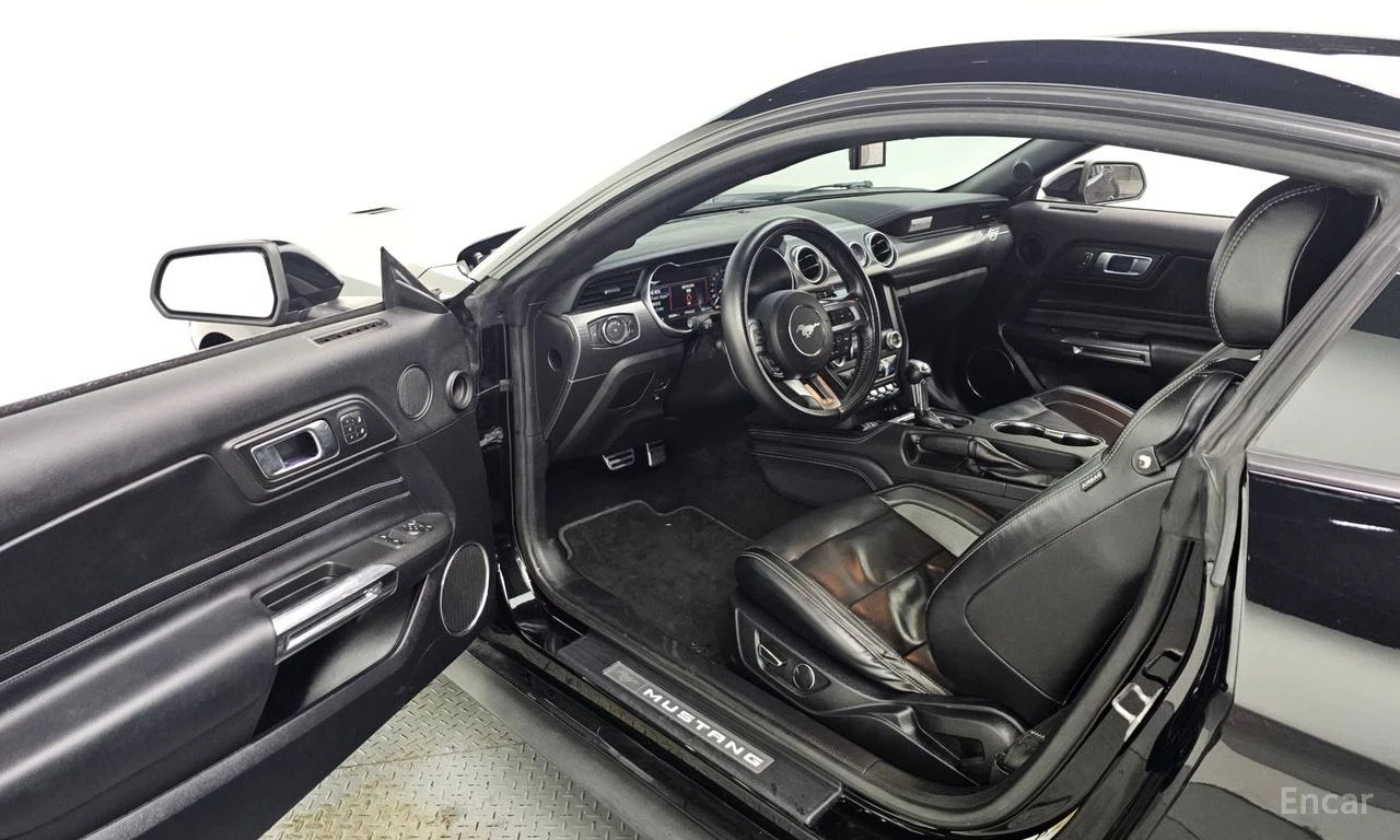 Ford Mustang 2.3* ECO* BOOST* GT500* PACK* ДИГИТАЛНО* ТАБЛО* ОБ, снимка 6 - Автомобили и джипове - 54699926