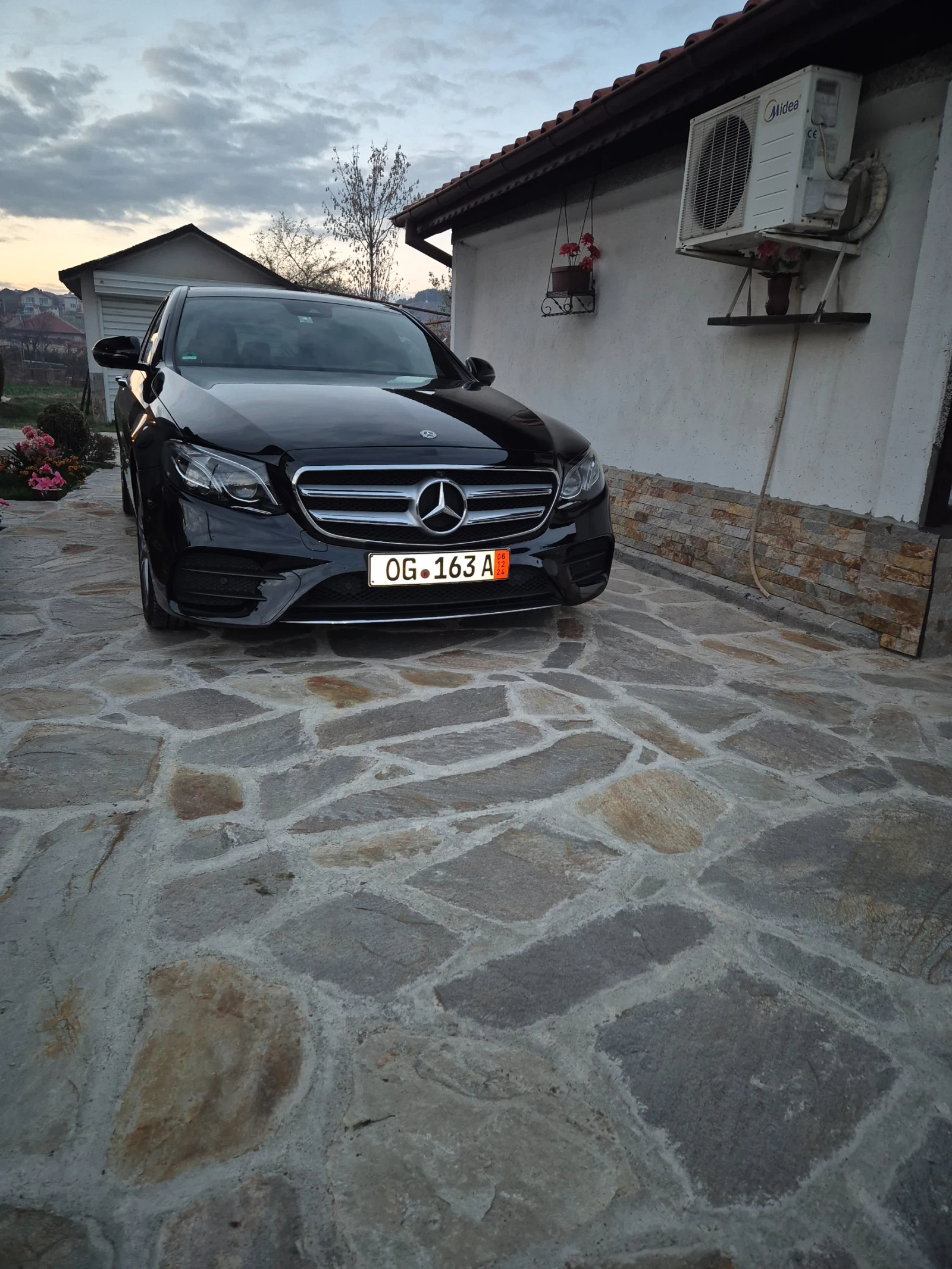 Mercedes-Benz E 220 W213, снимка 15 - Автомобили и джипове - 54808339