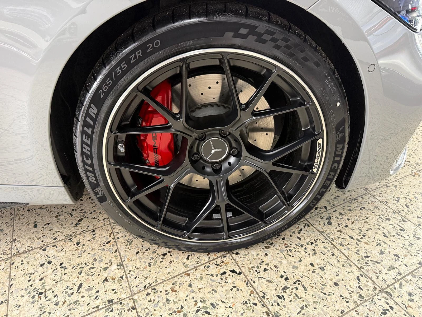 Mercedes-Benz CLE 53 CABRIO 4M EDITION1 5xCARBON EXCL ОБДУХВАНЕ , снимка 16 - Автомобили и джипове - 54905076