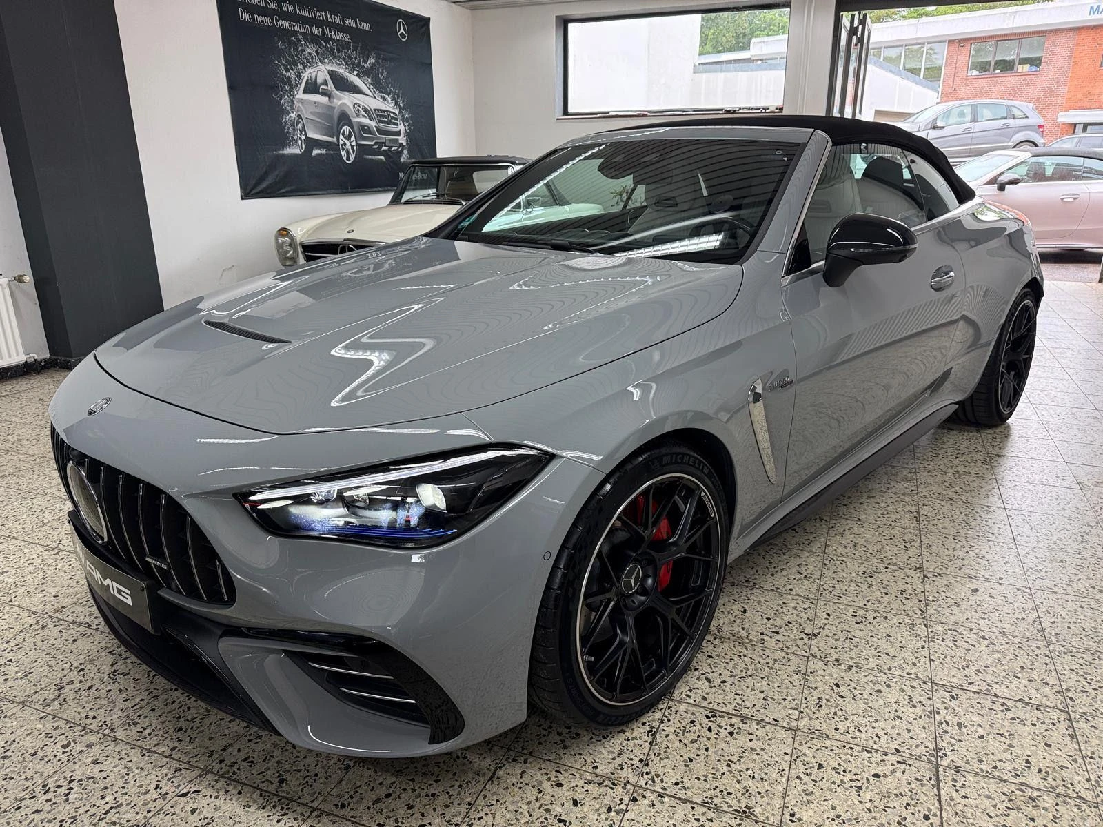 Mercedes-Benz CLE 53 CABRIO 4M EDITION1 5xCARBON EXCL ОБДУХВАНЕ , снимка 3 - Автомобили и джипове - 54905076