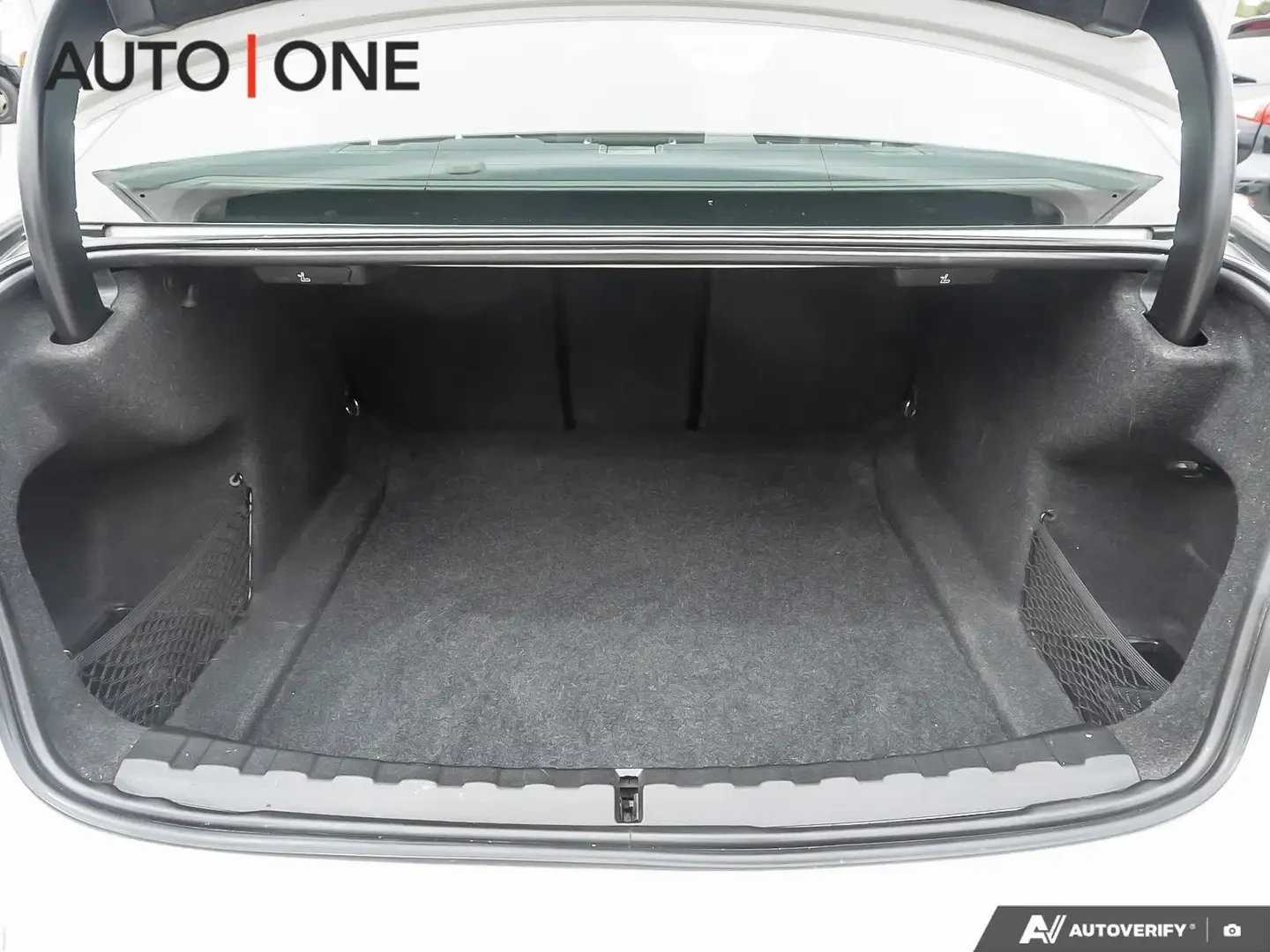 BMW 330 Carfax в описанието| | | M-SPORT | XDRIVE , снимка 11 - Автомобили и джипове - 55129869