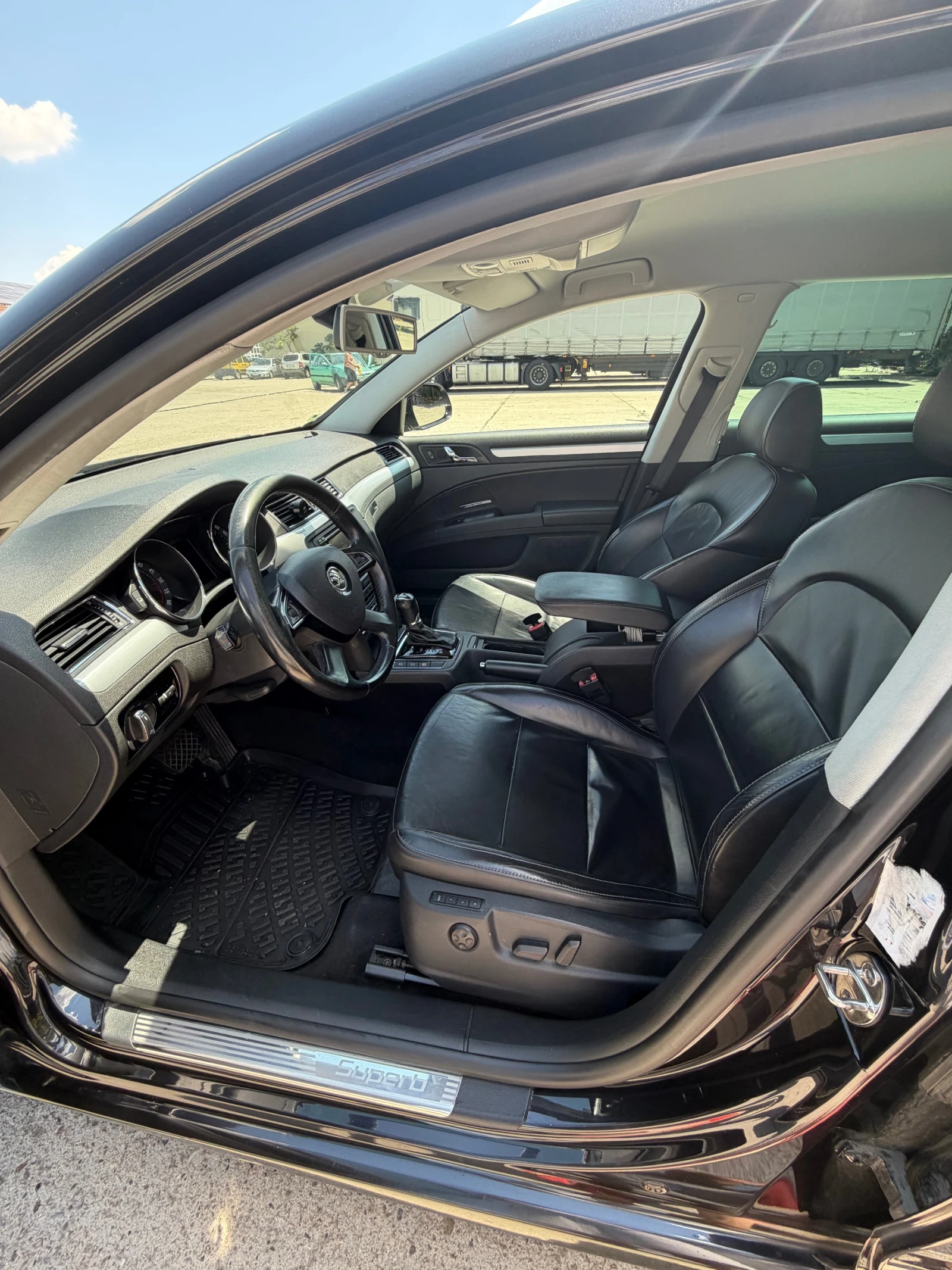 Skoda Superb, снимка 6 - Автомобили и джипове - 55204056