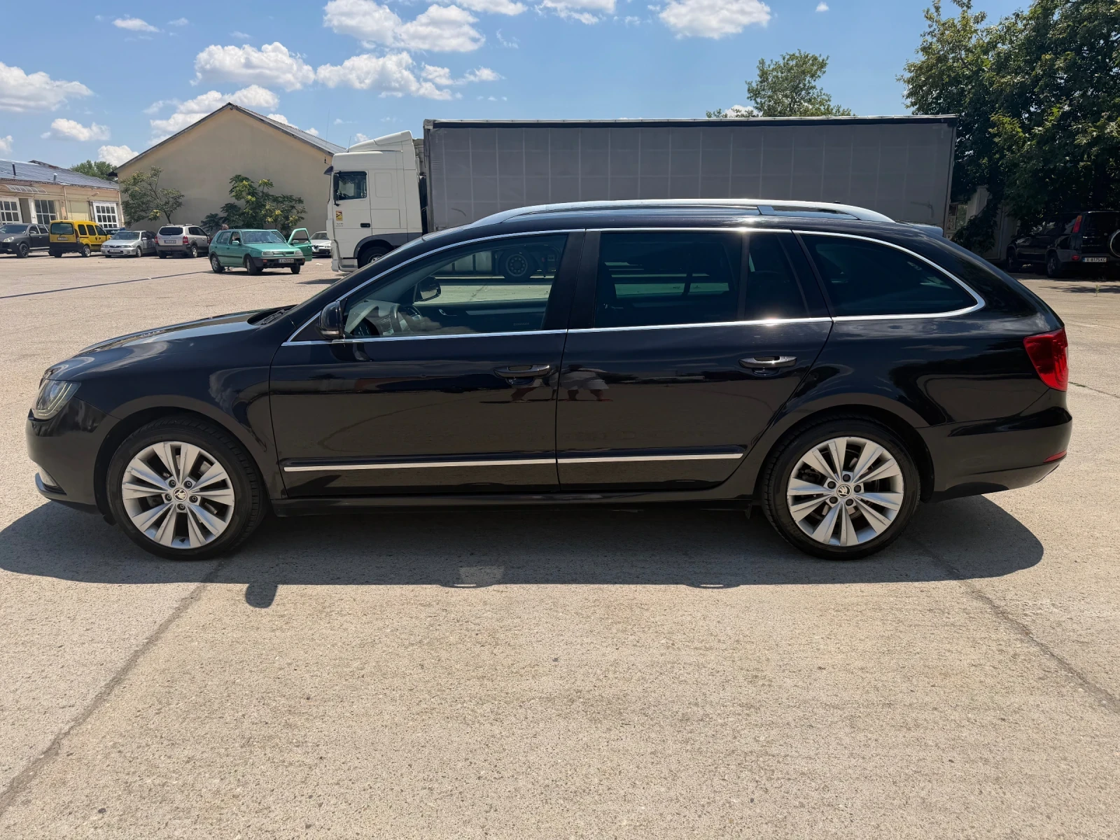 Skoda Superb, снимка 3 - Автомобили и джипове - 55204056