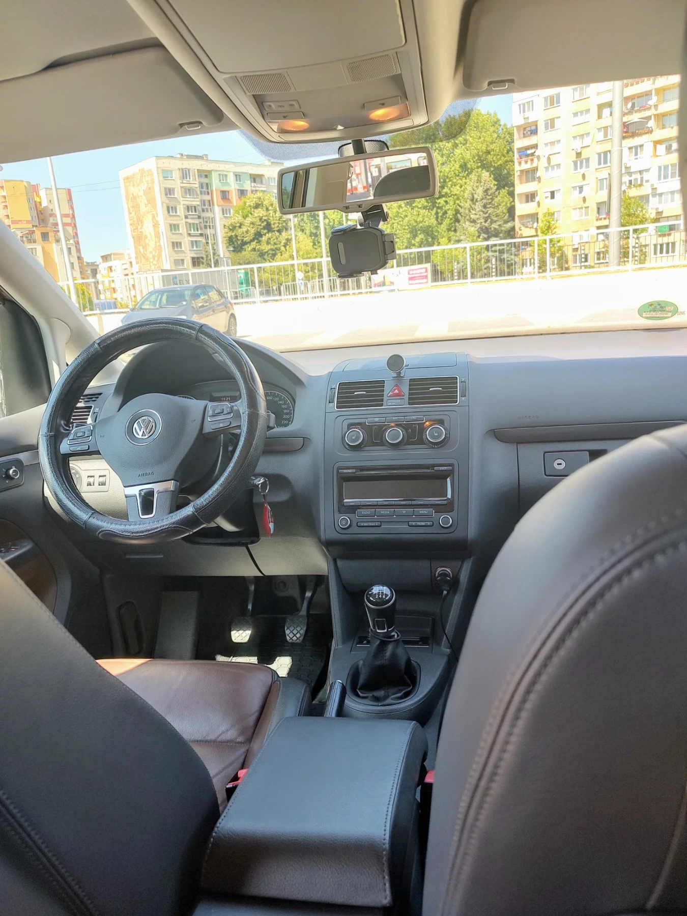 VW Touran, снимка 13 - Автомобили и джипове - 55232878