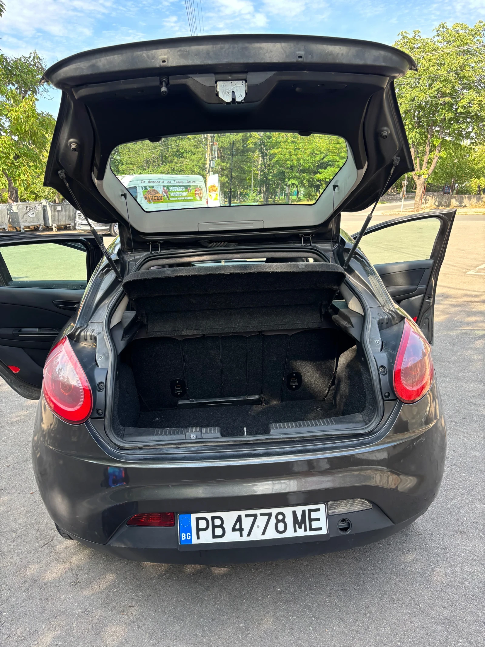 Fiat Bravo 1.9mjet, снимка 11 - Автомобили и джипове - 55237251