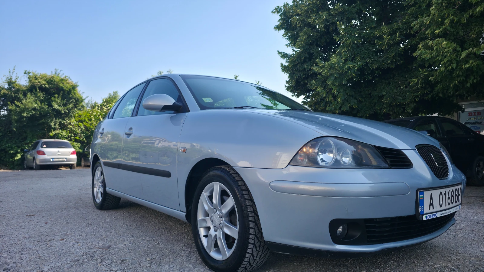 Seat Cordoba 1.4, 74 kW, снимка 2 - Автомобили и джипове - 55352575