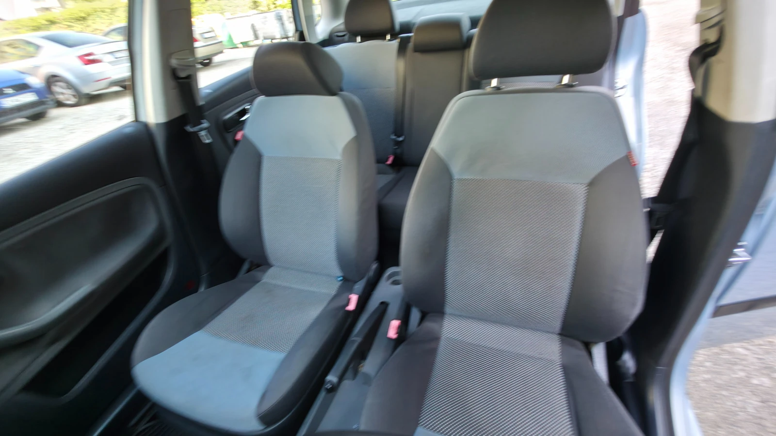 Seat Cordoba 1.4, 74 kW, снимка 13 - Автомобили и джипове - 55352575