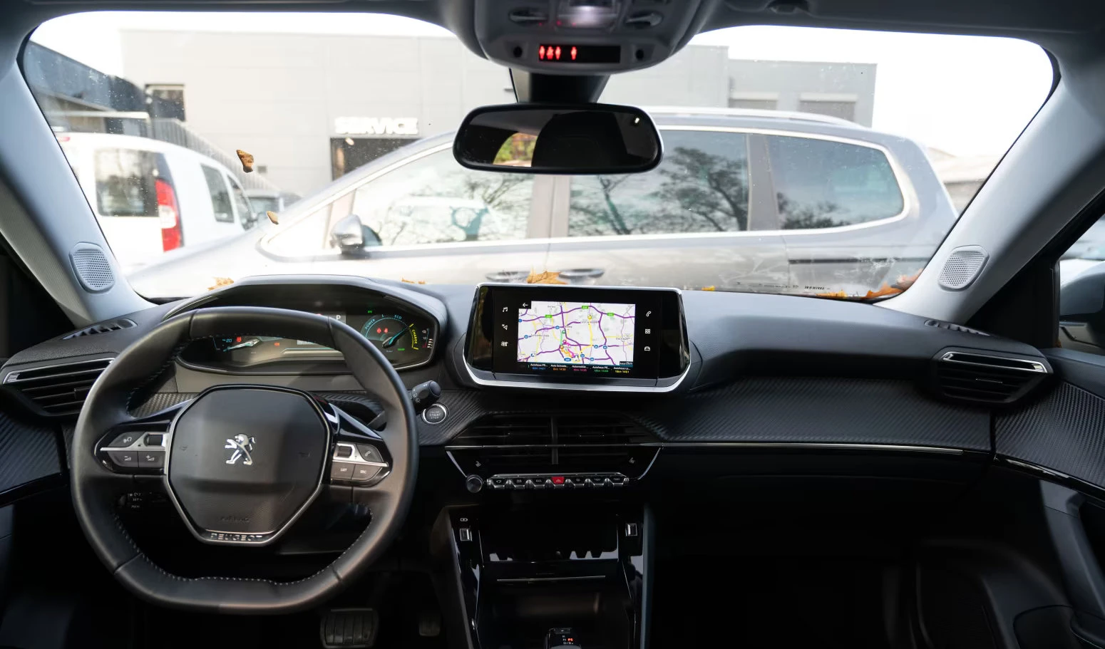 Peugeot 2008 e/ALLURE/136HP/NAVI/CAM/LED/KLESS/641z, снимка 5 - Автомобили и джипове - 55430172