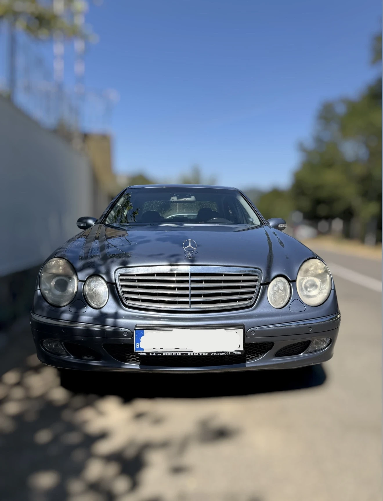 Mercedes-Benz E 220, снимка 2 - Автомобили и джипове - 55751359