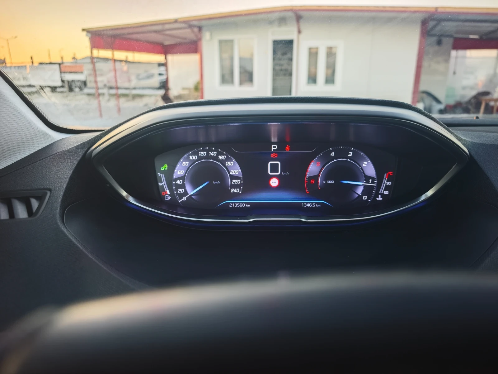 Peugeot 3008 1.5E-hdi 131, снимка 8 - Автомобили и джипове - 56014861
