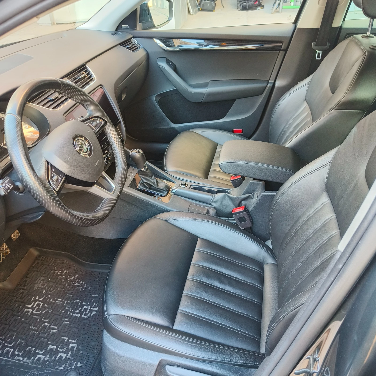 Skoda Octavia Combi, снимка 3 - Автомобили и джипове - 56142336