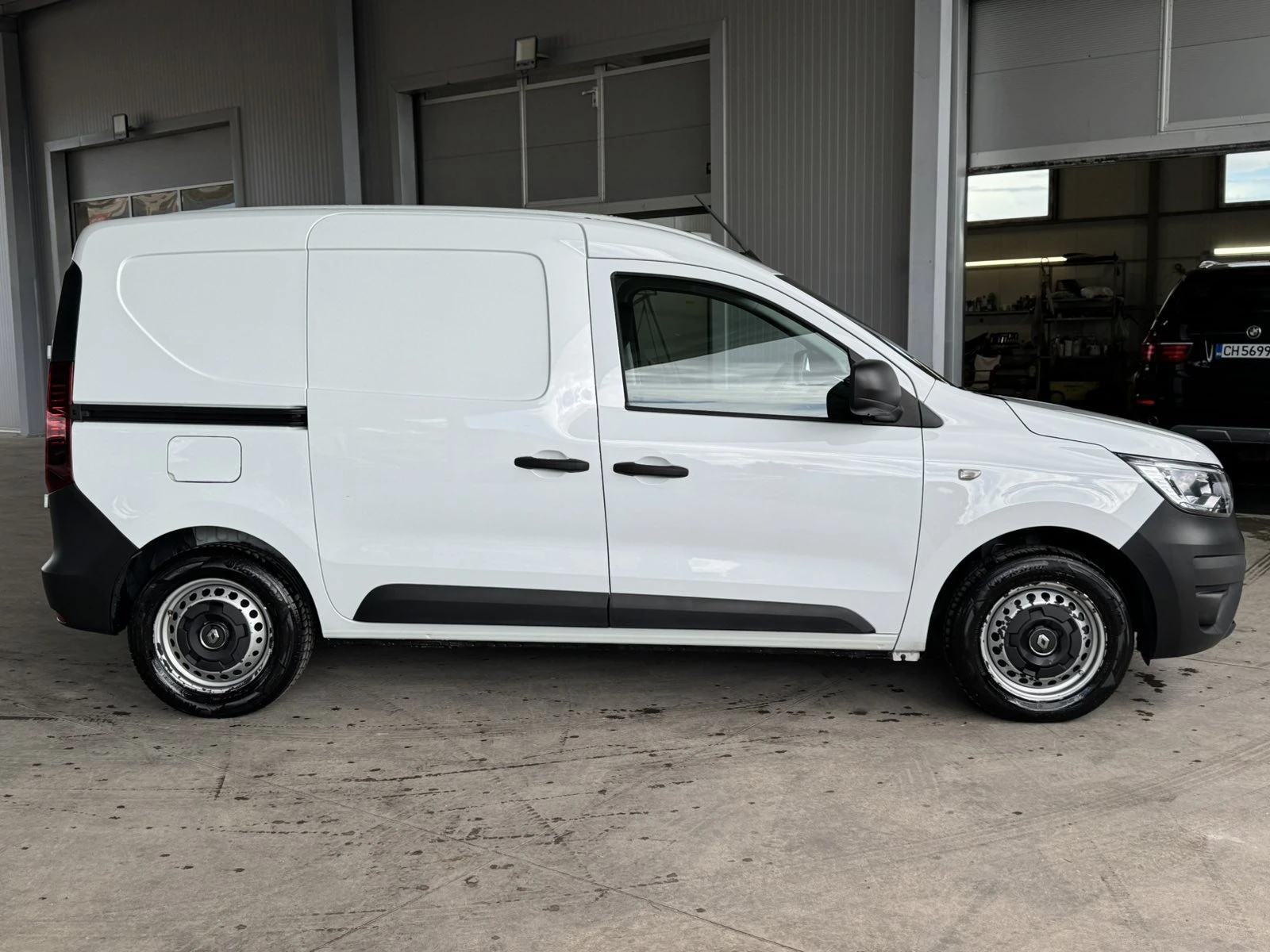Renault Express 1.5dci* 75ps* 6ск* НАВИ* КОЖА* КАМЕРА* , снимка 6 - Автомобили и джипове - 56193029