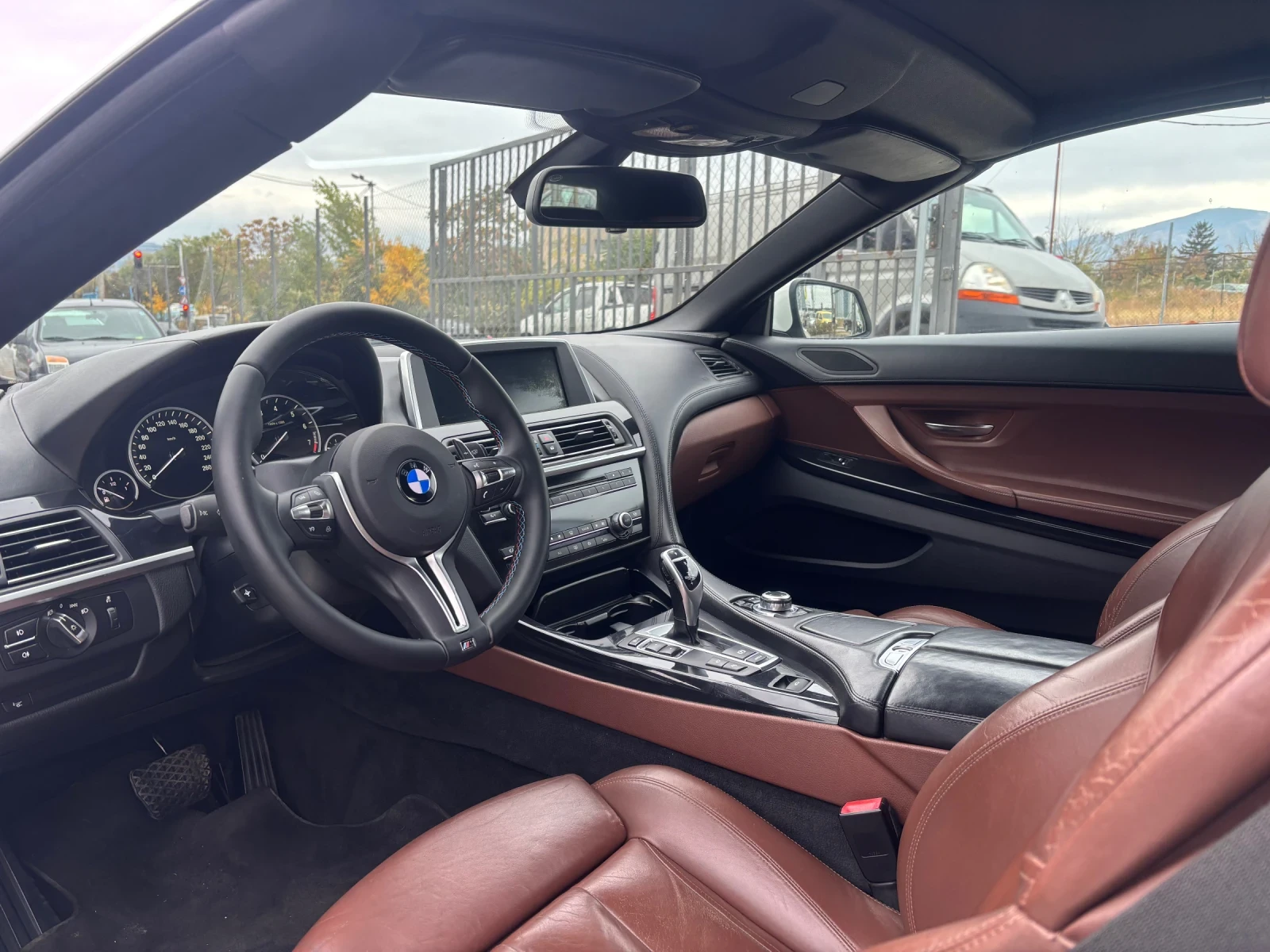 BMW 650 Кабрио 650i, снимка 8 - Автомобили и джипове - 56518739
