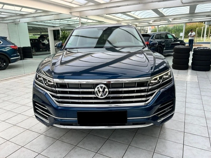 VW Touareg * 3.0TDI* 21* R-LINE* NAVI* LED* , снимка 2 - Автомобили и джипове - 46526433