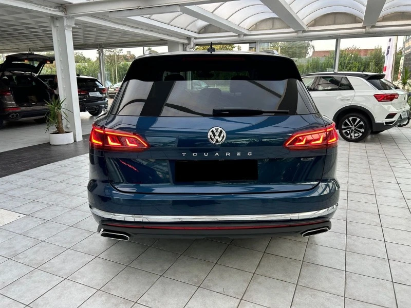 VW Touareg * 3.0TDI* 21* R-LINE* NAVI* LED* , снимка 5 - Автомобили и джипове - 46526433