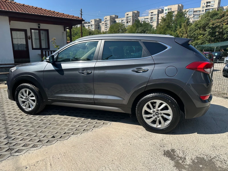 Hyundai Tucson 1.7CRDI X-Posibile., снимка 7 - Автомобили и джипове - 47391609