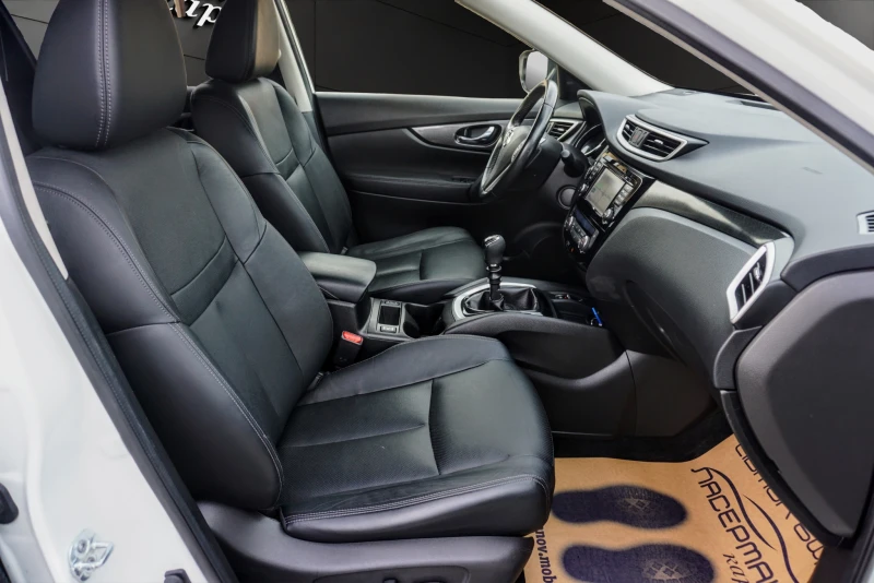 Nissan X-trail 1.6DCI TEKNA , снимка 13 - Автомобили и джипове - 52579567