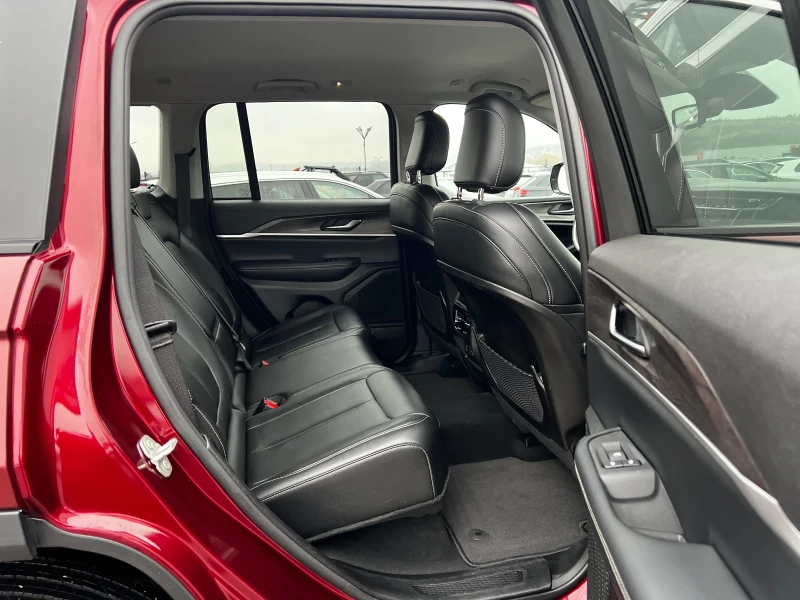 Jeep Grand cherokee 3.6i, снимка 14 - Автомобили и джипове - 53230536