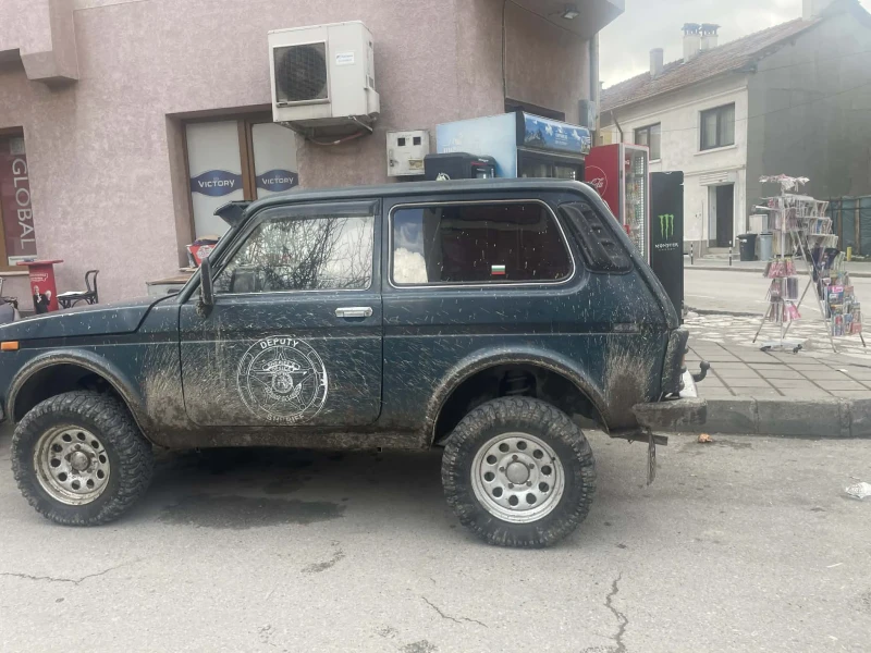 Lada Niva, снимка 7 - Автомобили и джипове - 53434085