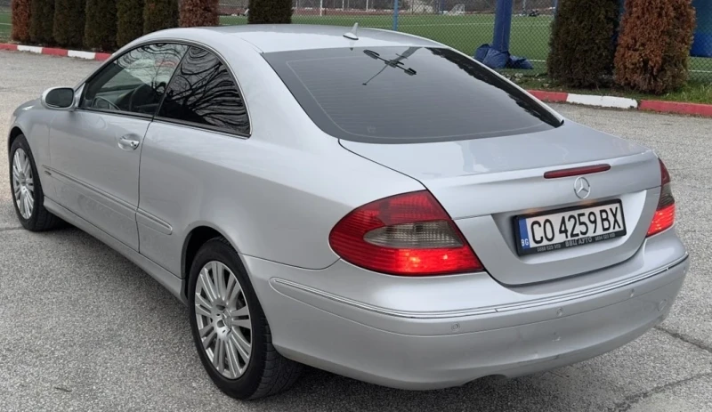 Mercedes-Benz CLK 220 CDi, снимка 8 - Автомобили и джипове - 53488494